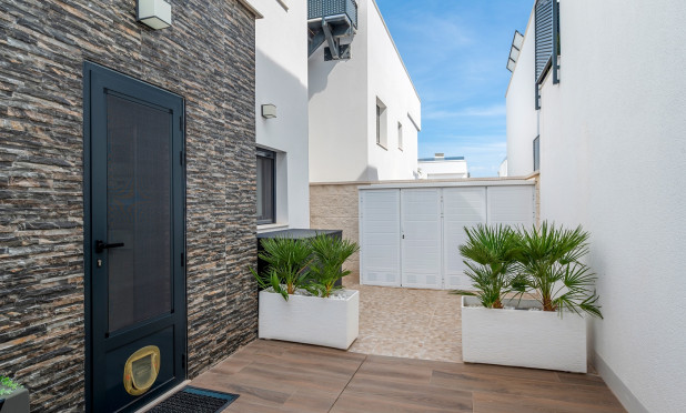 Resale - Villa - Orihuela Costa - Orihuela