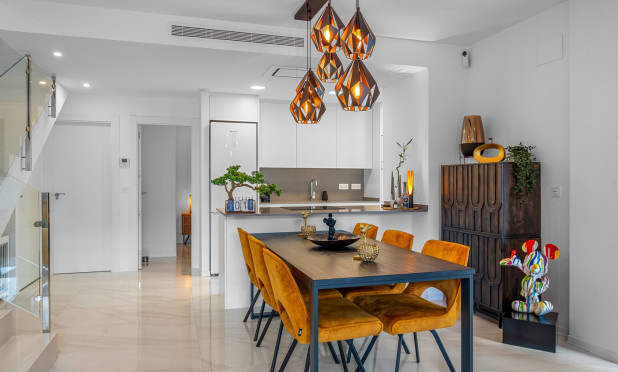 Resale - Villa - Orihuela Costa - Orihuela