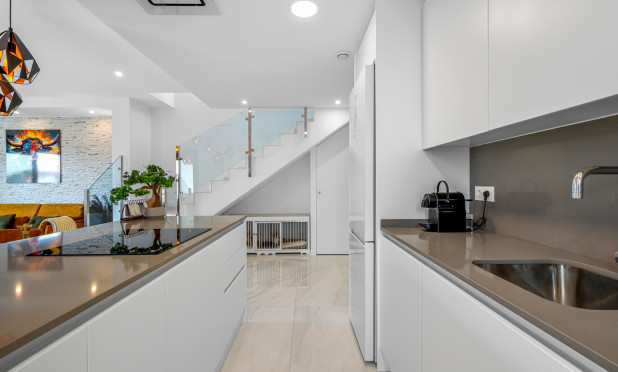 Resale - Villa - Orihuela Costa - Orihuela