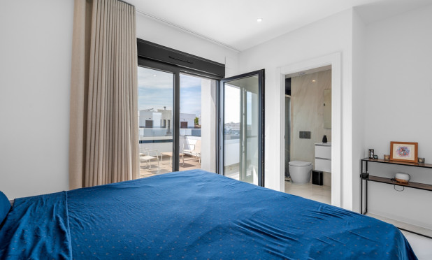 Resale - Villa - Orihuela Costa - Orihuela