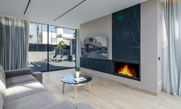 Resale - Villa - Albir