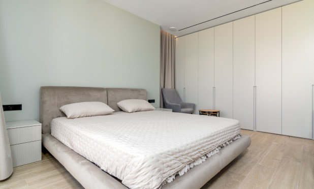 Resale - Villa - Albir