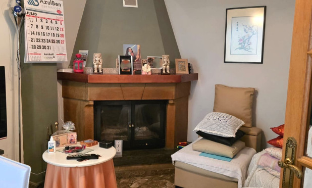 Resale - Apartment / flat - Oliva - Centro