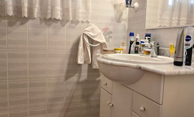 Resale - Apartment / flat - Oliva - Centro