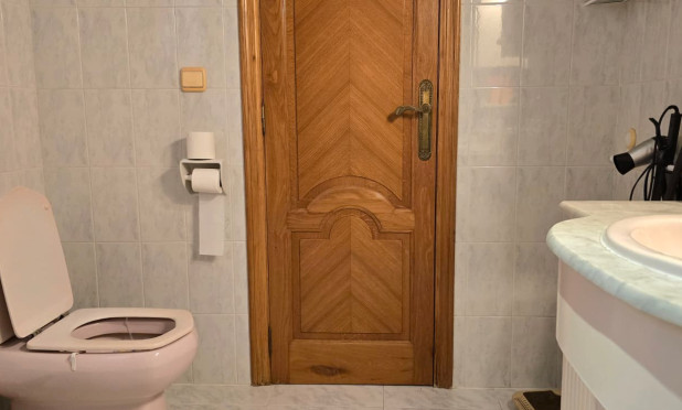 Resale - Apartment / flat - Oliva - Centro