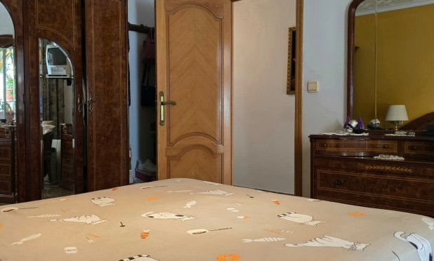Resale - Apartment / flat - Oliva - Centro
