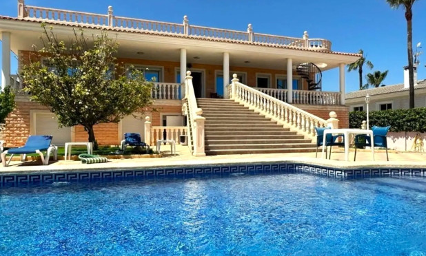 Resale - Villa - L'alfas Del Pi - Alfas del Pí
