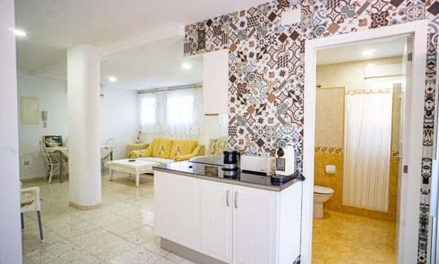 Resale - Villa - L'alfas Del Pi - Alfas del Pí