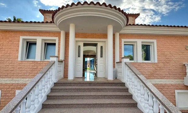 Resale - Villa - L'alfas Del Pi - Alfas del Pí