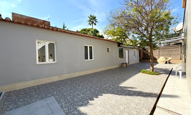 Resale - Villa - Denia - Las Rotas - Les Rotes