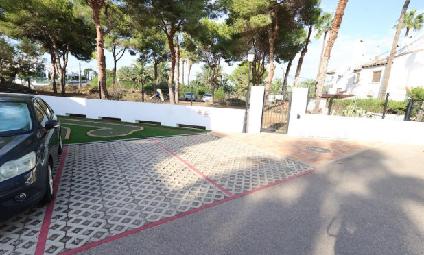 Resale - Apartment / flat - Orihuela Costa - Villamartín
