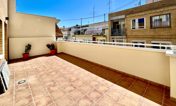Neue Gebäude - Penthouse - Alicante
