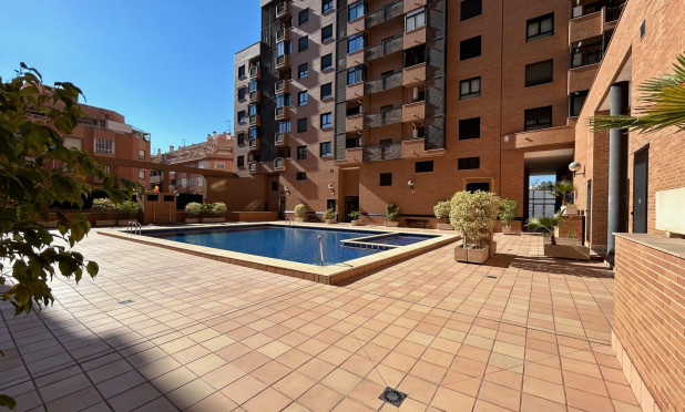Neue Gebäude - Wohnung - Alicante
