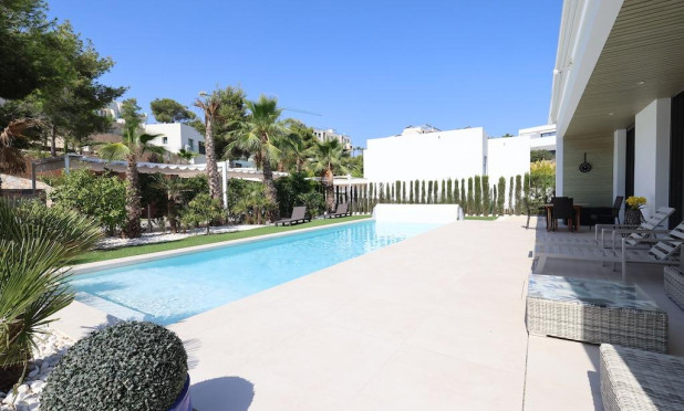 Reventa - Villa - Orihuela - Las Colinas Golf