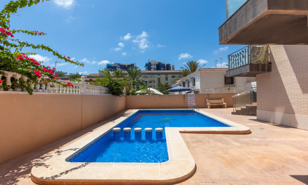 Resale - Apartment / flat - Torrevieja - Rocio del Mar