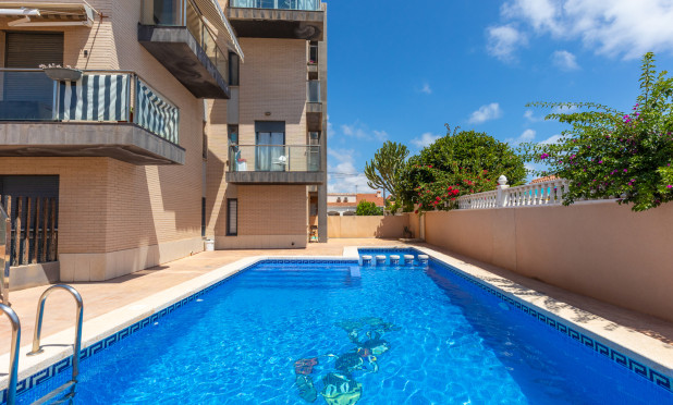 Resale - Apartment / flat - Torrevieja - Rocio del Mar