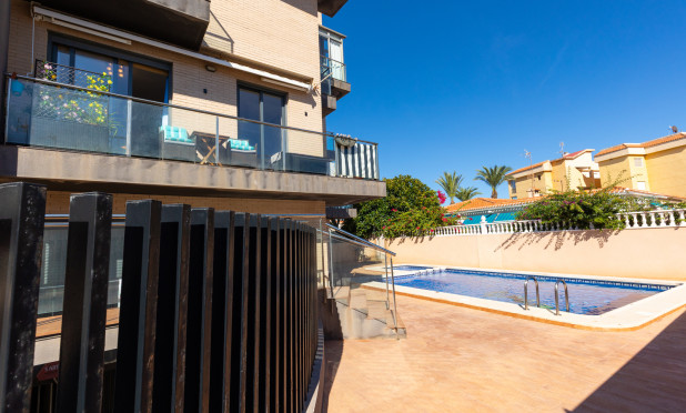 Resale - Apartment / flat - Torrevieja - Rocio del Mar