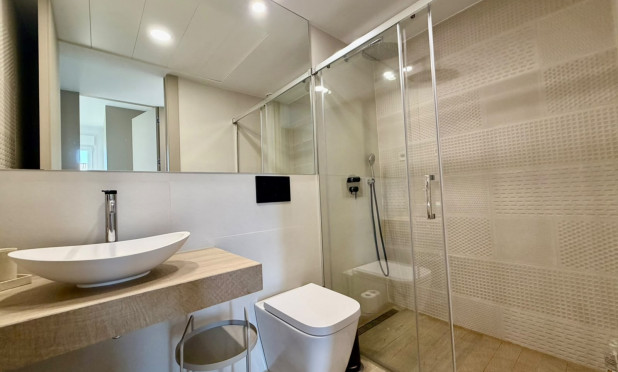 Resale - Apartment / flat - La Finca Golf