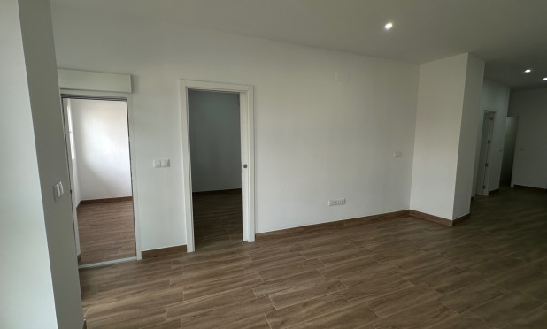 Resale - Apartment / flat - Torrevieja - Centro