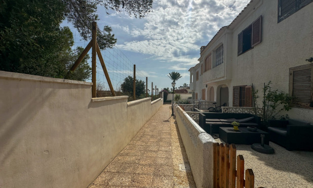 Resale - Townhouse - Orihuela Costa - Playa Flamenca