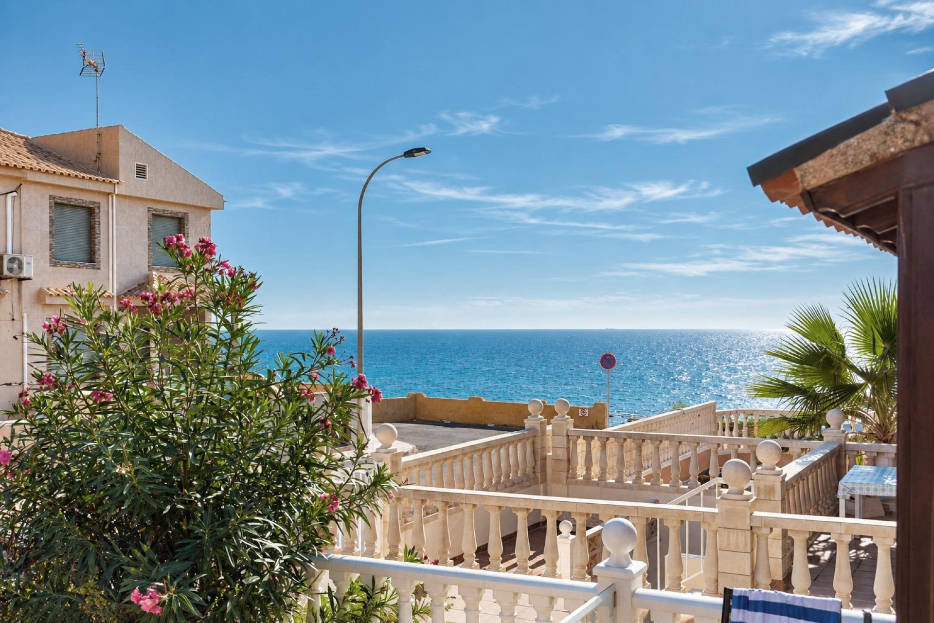 Resale - Townhouse - Torrevieja - Cala de cabo cervera