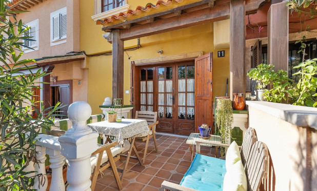 Resale - Townhouse - Torrevieja - Cala de cabo cervera