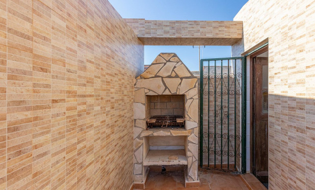 Resale - Townhouse - Torrevieja - Cala de cabo cervera