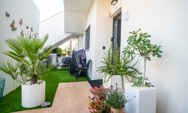 Resale - Apartment / flat - Pilar de la Horadada - Lo Romero Golf