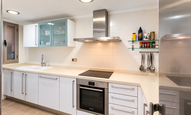 Resale - Apartment / flat - Denia - Les Marines - Las Marinas