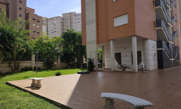 Resale - Apartment / flat - Benidorm - Zona de Poniente