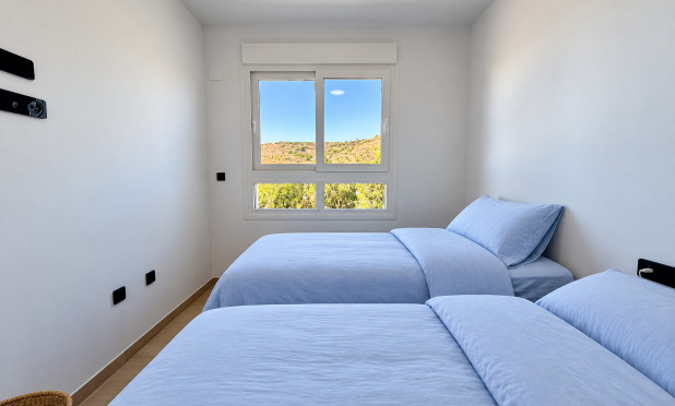 Resale - Apartment / flat - La Finca Golf