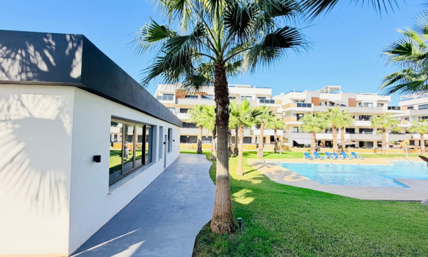 Resale - Apartment / flat - Orihuela Costa - Los Altos