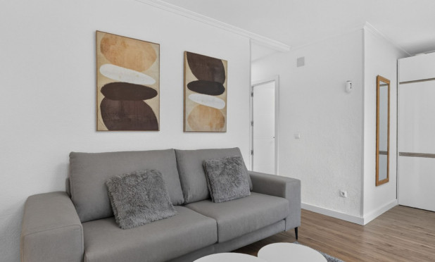 Resale - Apartment / flat - Orihuela Costa - Villamartín