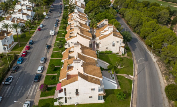 Resale - Apartment / flat - Orihuela Costa - Villamartín