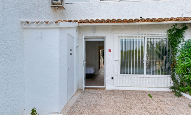 Resale - Apartment / flat - Orihuela Costa - Villamartín