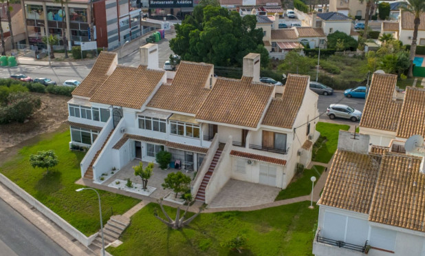 Resale - Apartment / flat - Orihuela Costa - Villamartín