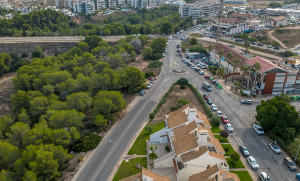 Resale - Apartment / flat - Orihuela Costa - Villamartín