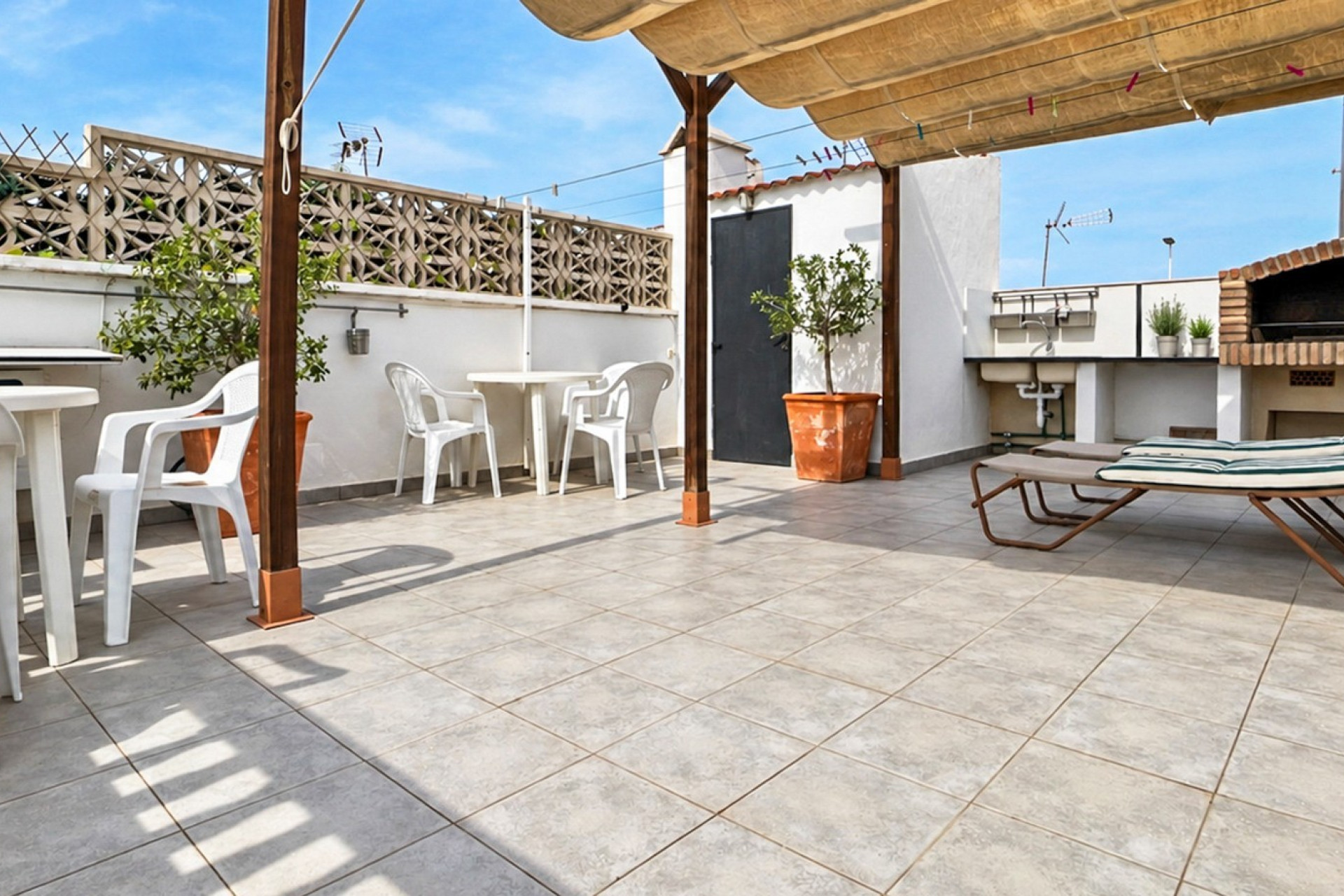 Resale - Townhouse - Torrevieja - La Siesta - El Salado -  Torreta