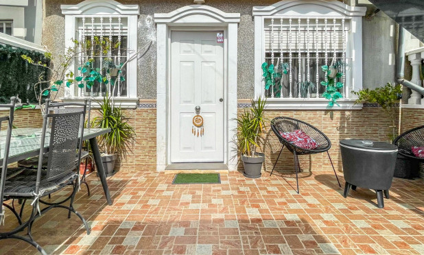 Resale - Townhouse - Torrevieja - La Siesta - El Salado -  Torreta