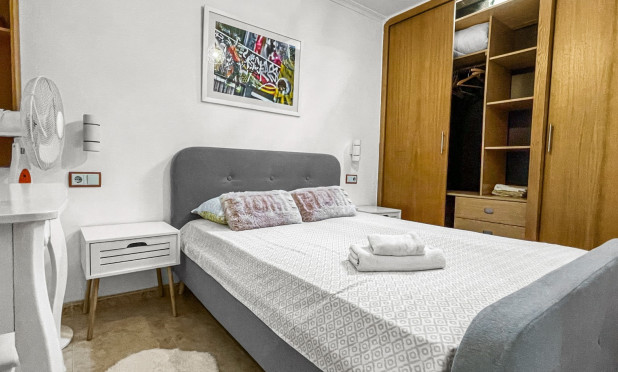 Resale - Townhouse - Torrevieja - La Siesta - El Salado -  Torreta