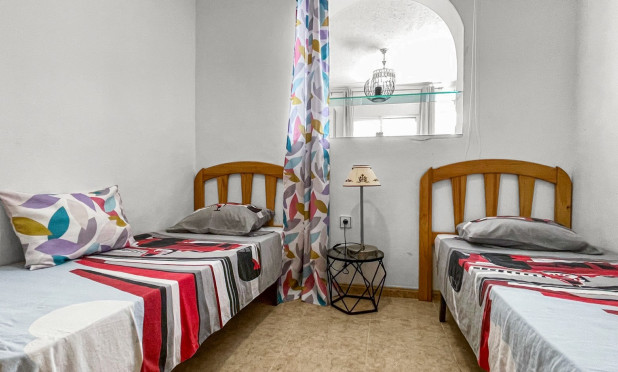 Resale - Townhouse - Torrevieja - La Siesta - El Salado -  Torreta