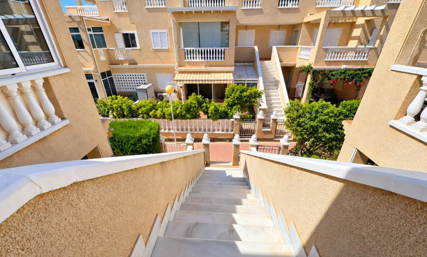 Resale - Apartment / flat - Orihuela Costa - Punta Prima