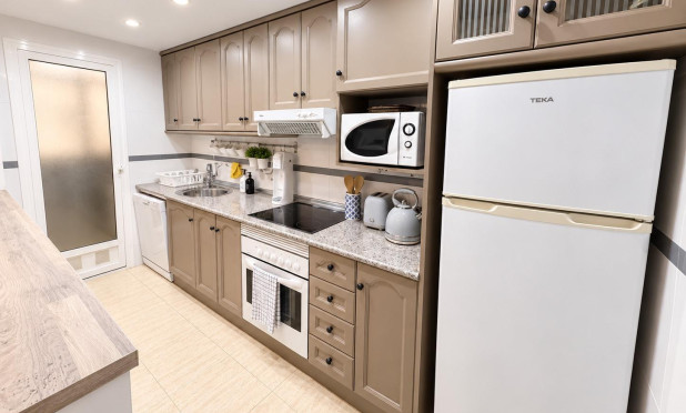 Resale - Apartment / flat - Orihuela Costa - Punta Prima