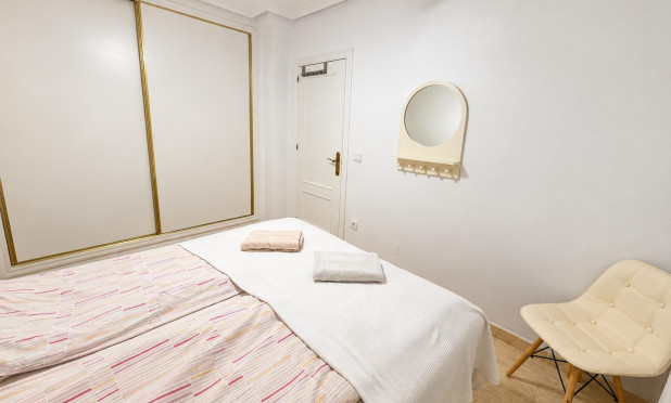 Resale - Apartment / flat - Orihuela Costa - Punta Prima