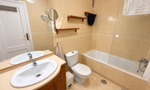 Resale - Apartment / flat - Orihuela Costa - Punta Prima