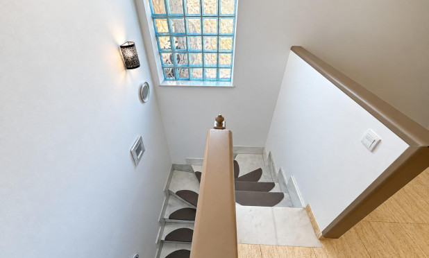 Resale - Apartment / flat - Orihuela Costa - Punta Prima