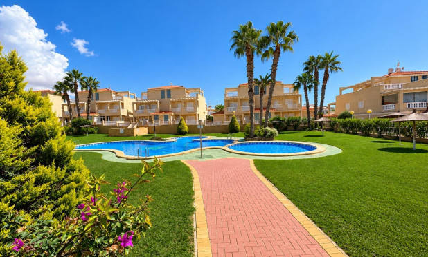 Resale - Apartment / flat - Orihuela Costa - Punta Prima