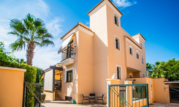 Herverkoop - Finca / Landelijke woning - Torrevieja - Los Balcones