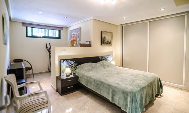 Herverkoop - Finca / Landelijke woning - Torrevieja - Los Balcones