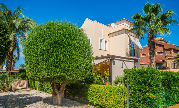 Herverkoop - Finca / Landelijke woning - Torrevieja - Los Balcones